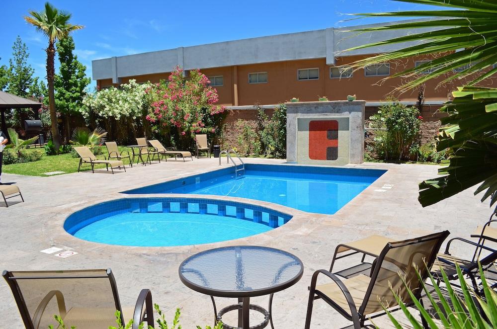Fiesta Inn Nogales Nogales  Exteriör bild