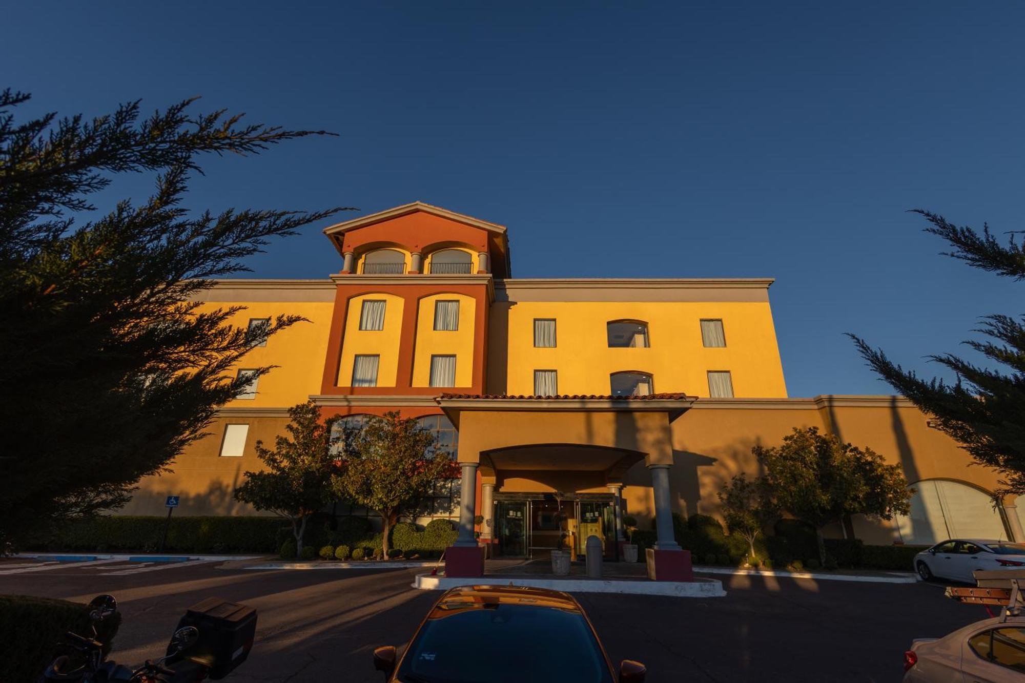 Fiesta Inn Nogales Nogales  Exteriör bild
