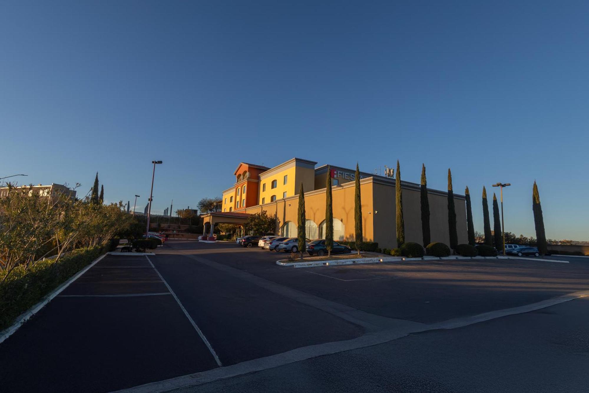 Fiesta Inn Nogales Nogales  Exteriör bild